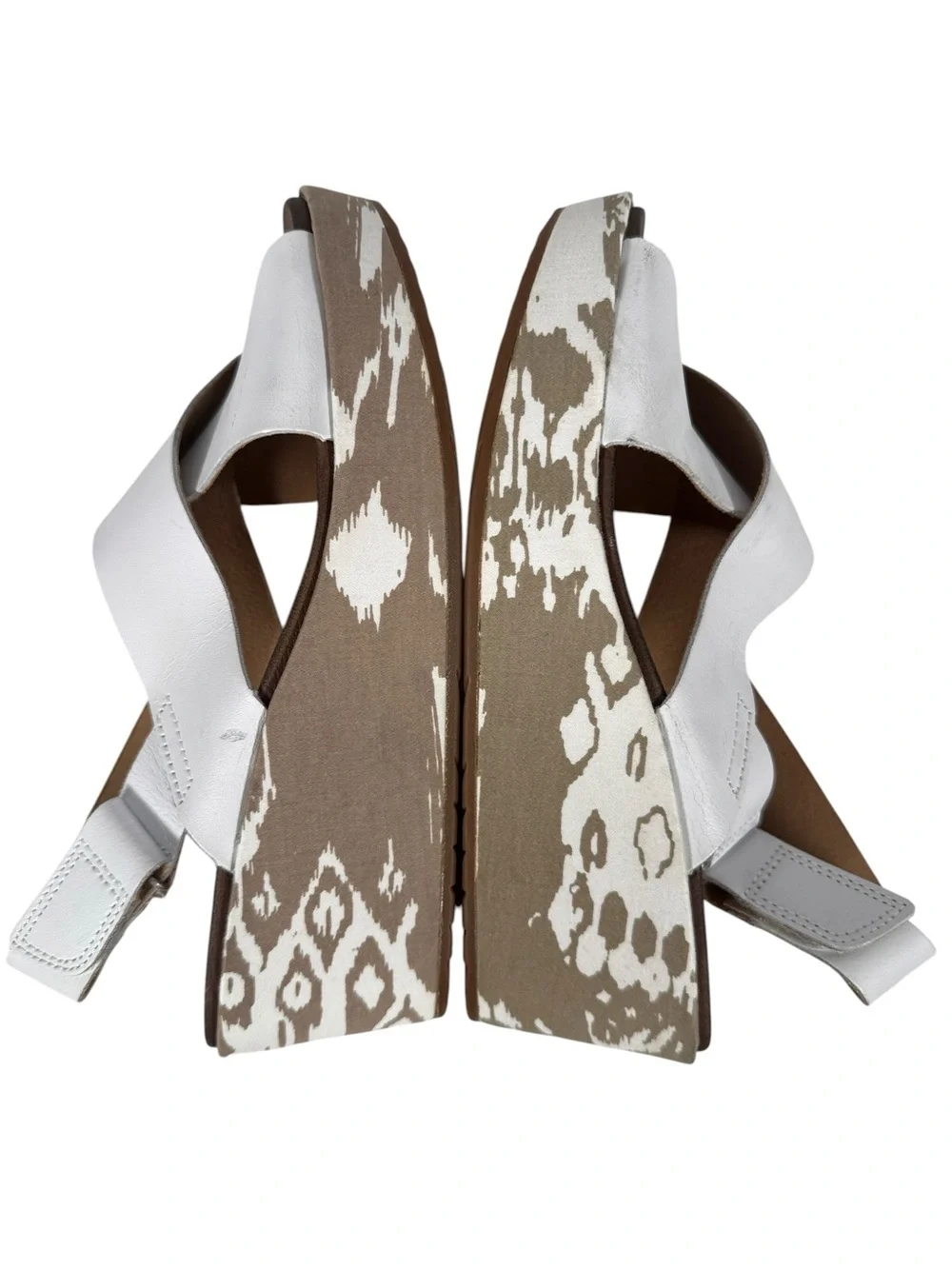 Clarks White Leather Crisscross Wedge Sandals